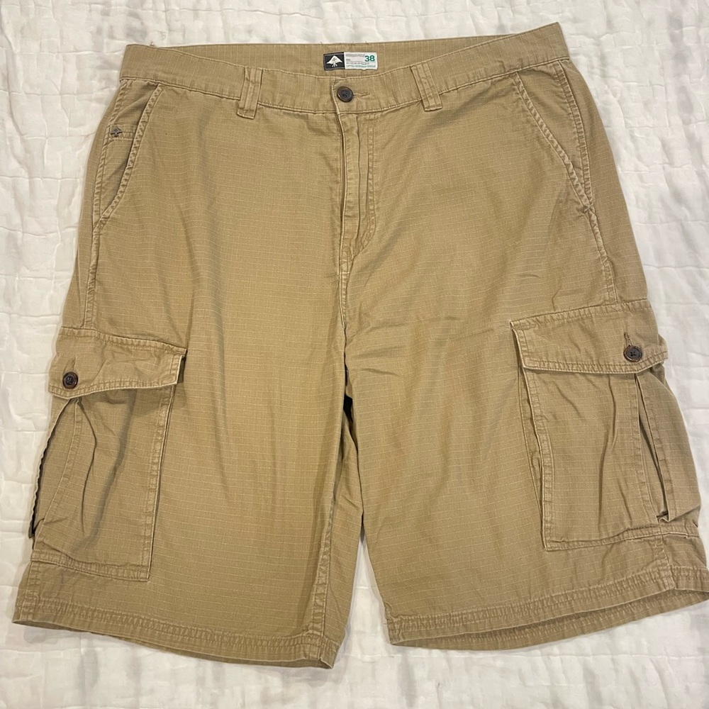 LRG Lifted Research Group size 38 cargo shorts